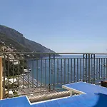 Hotiday Sea View מלון דירות 3*