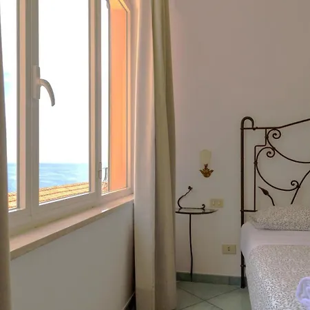 Hotiday Sea View Aparthotel Positano