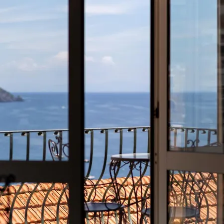 Hotiday Sea View Aparthotel Positano