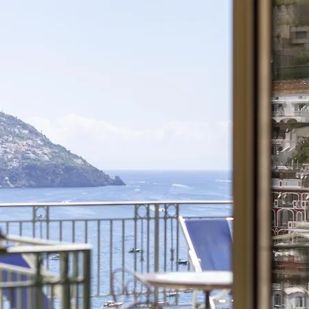 Апарт-готель Hotiday Sea View 3*