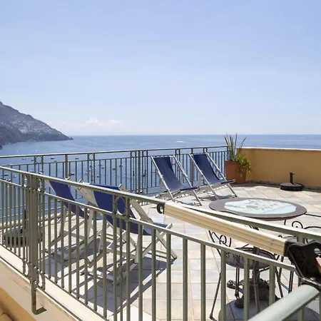 Hotiday Sea View 3*