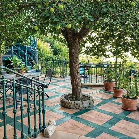 Hotiday Sea View 3* Positano