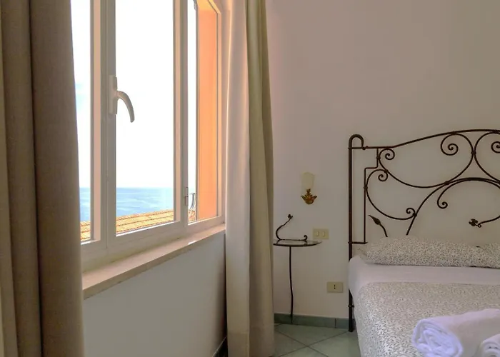 Hotiday Sea View מלון דירות פוזיטנו