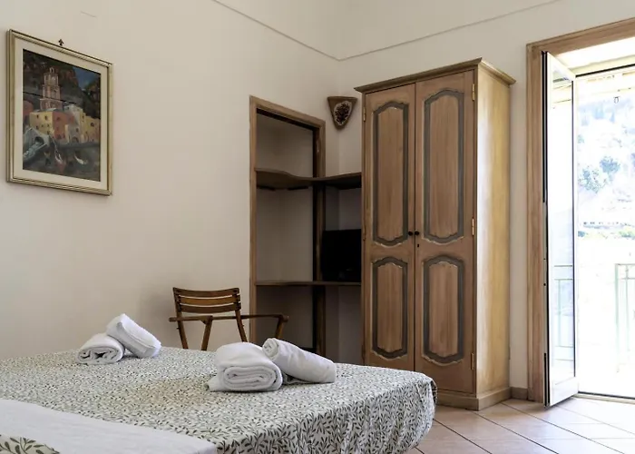 Hotiday Sea View מלון דירות 3*