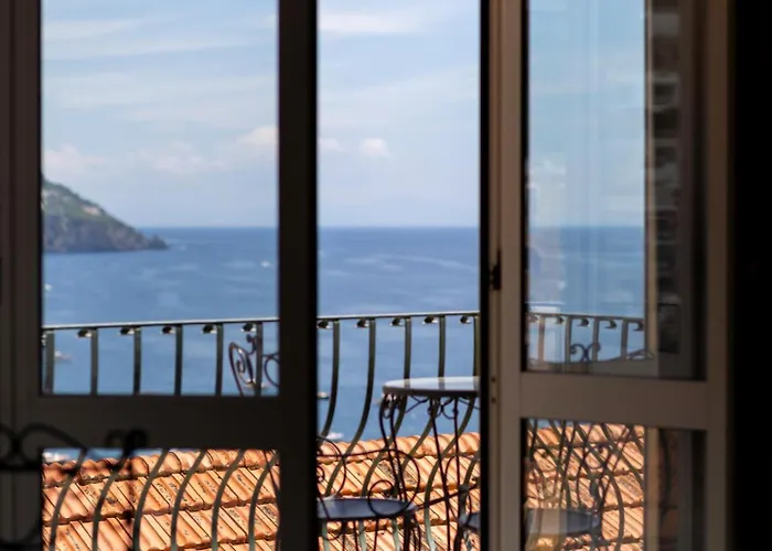 Hotiday Sea View Aparthotel Positano