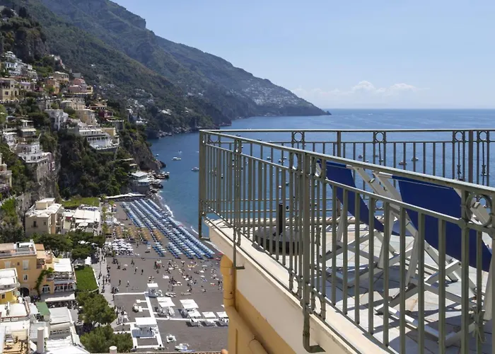 Hotiday Sea View Aparthotel