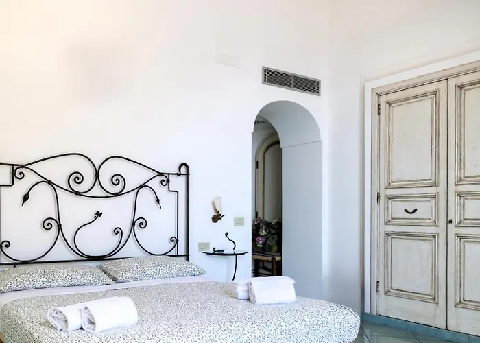 Hotiday Sea View Aparthotel Positano