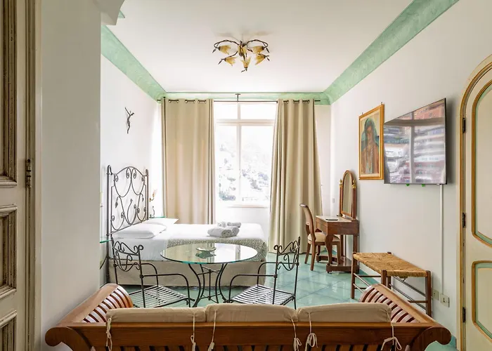 Hotiday Sea View 3* Positano